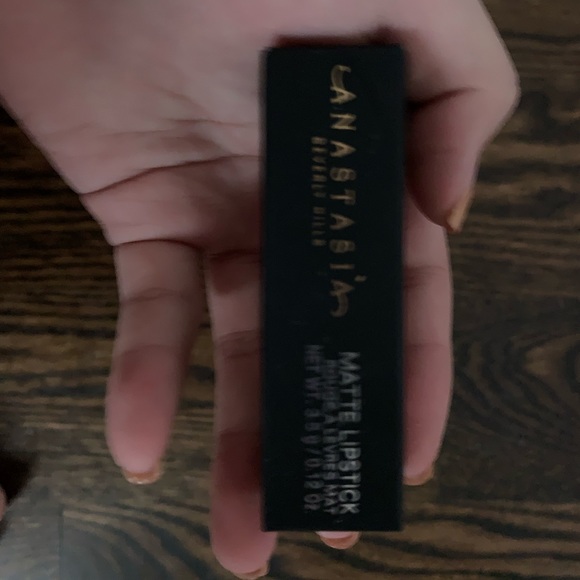 Anastasia Matt lipstick fullsize neverused staunch - Picture 4 of 5